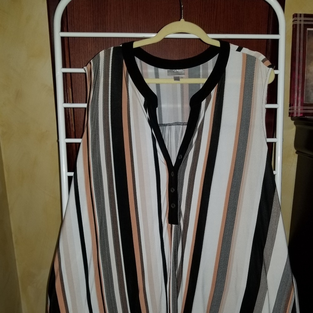 Sharkbite Sleeveless Top